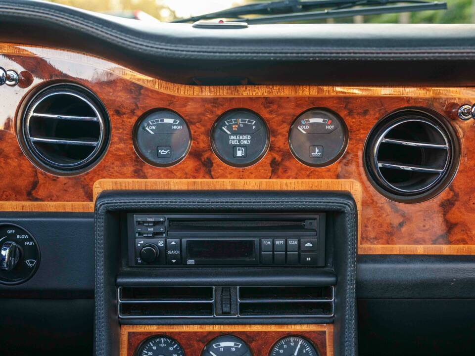 Bild 19/26 von Bentley Continental (1992)