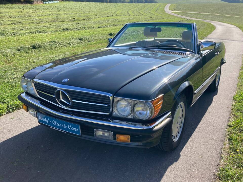 Image 1/42 de Mercedes-Benz 560 SL (1988)