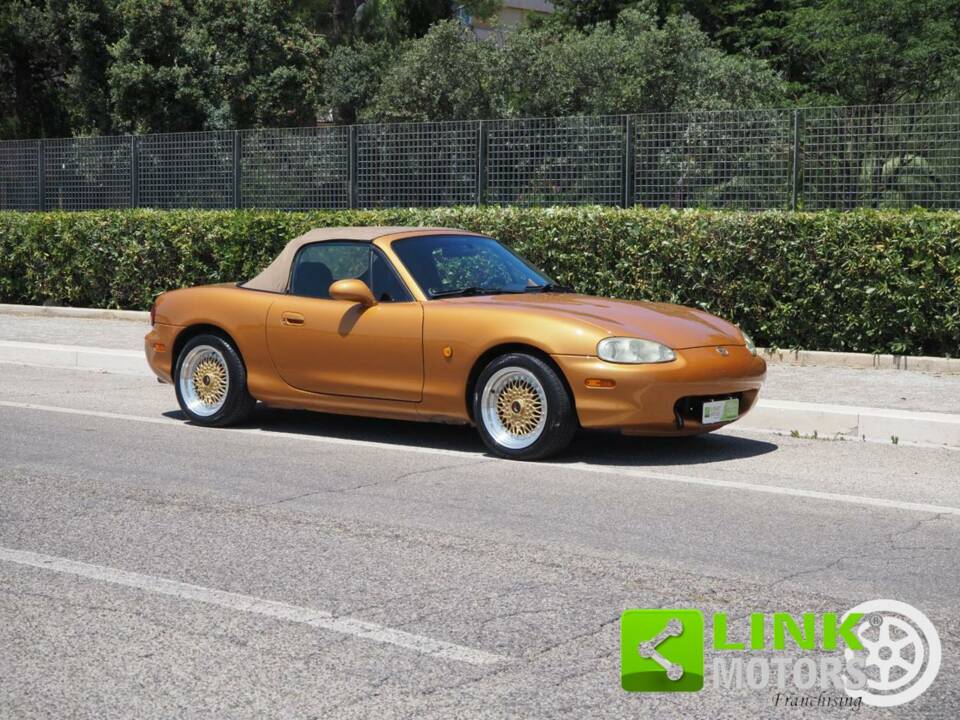 Afbeelding 7/10 van Mazda MX-5 1.6 (2000)