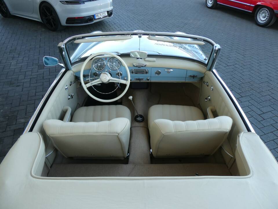 Image 21/29 de Mercedes-Benz 190 SL (1962)