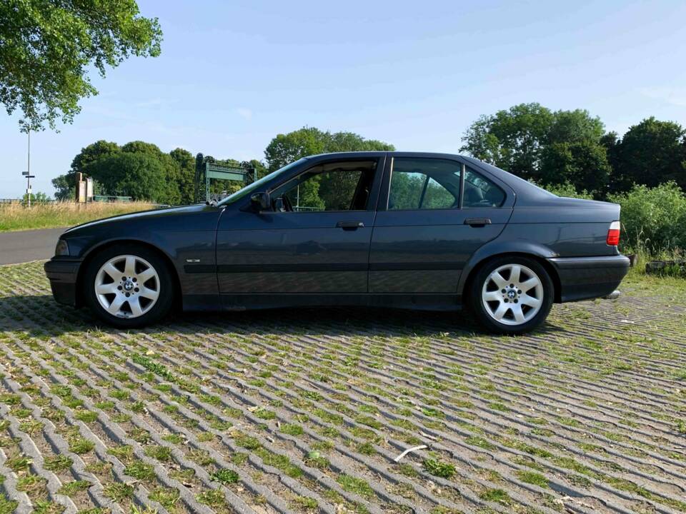Immagine 5/8 di BMW 316i (1998)