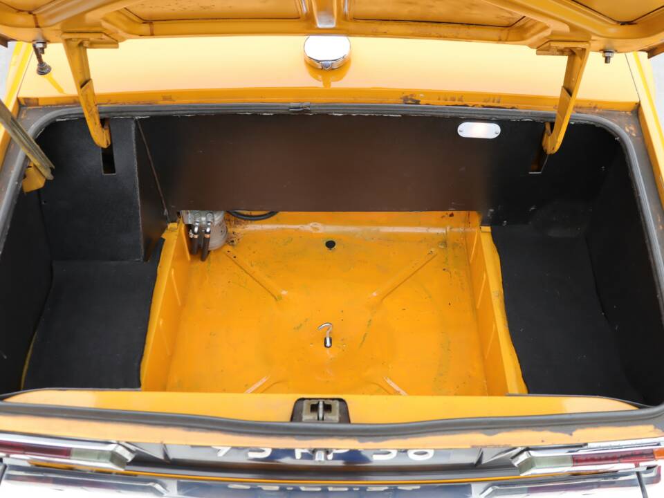 Bild 39/50 von Triumph TR 6 (1974)
