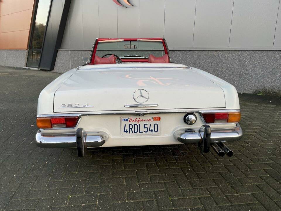 Bild 13/36 von Mercedes-Benz 280 SL (1970)
