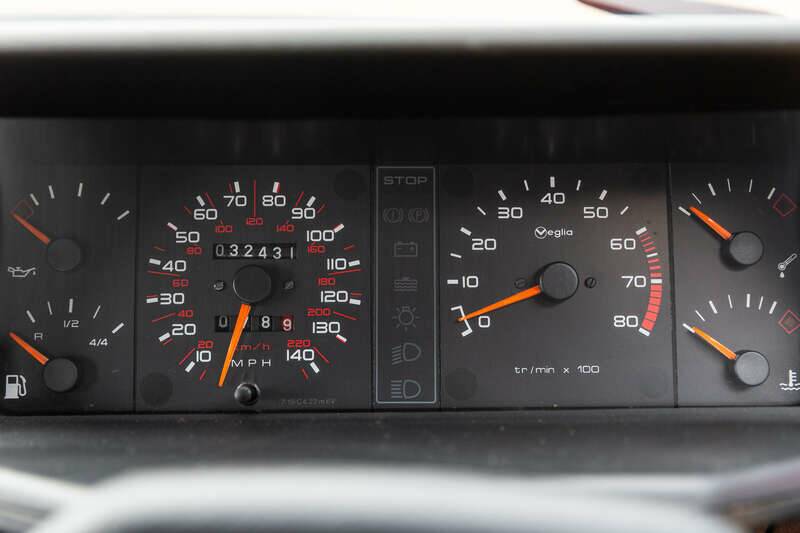 Immagine 10/50 di Peugeot 205 GTi 1.9 (1991)