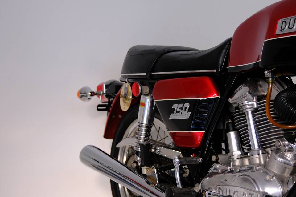 Immagine 26/96 di Ducati 750 GT (1974)