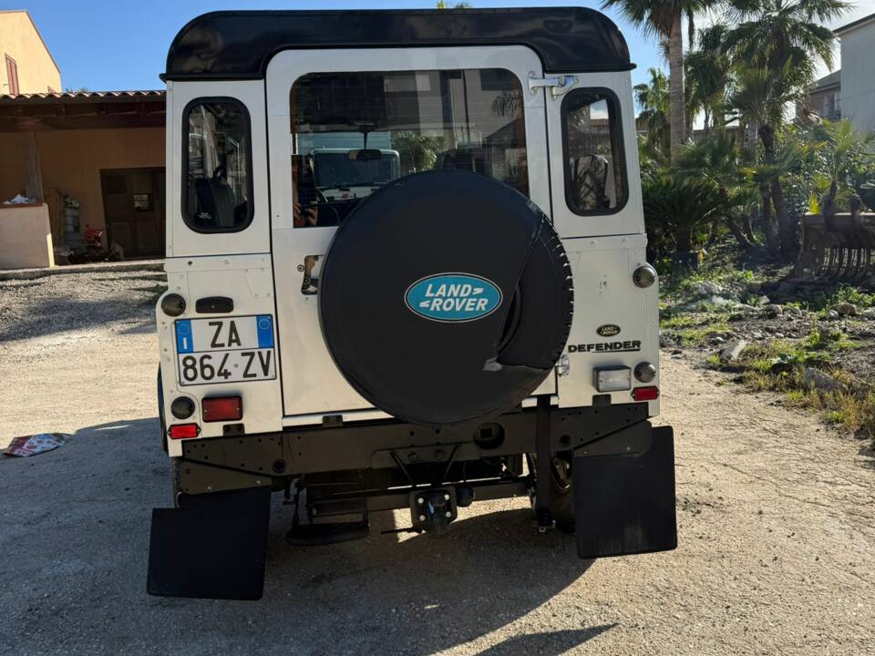 Immagine 7/7 di Land Rover Defender 90 Td5 (1999)