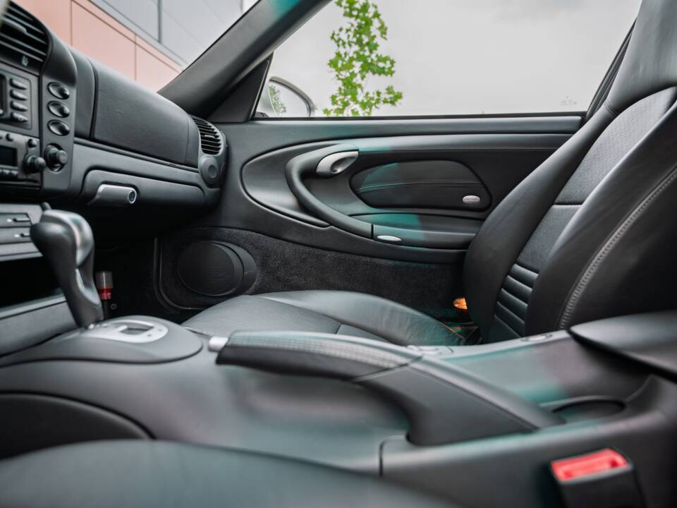 Afbeelding 66/73 van Porsche 911 Carrera 4S (2002)