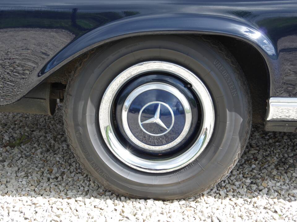 Afbeelding 21/32 van Mercedes-Benz 250 SE (1967)