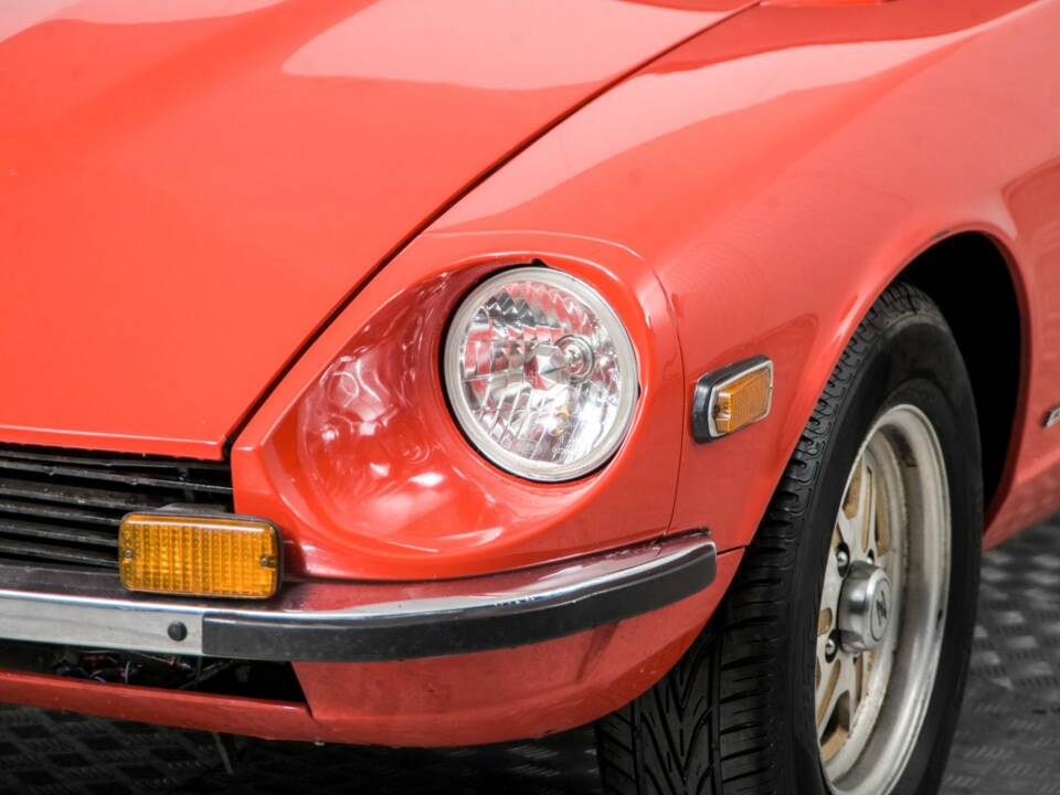 Image 17/50 of Datsun 240 Z (1974)