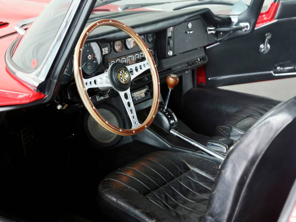 Bild 14/44 von Jaguar E-Type (2+2) (1969)
