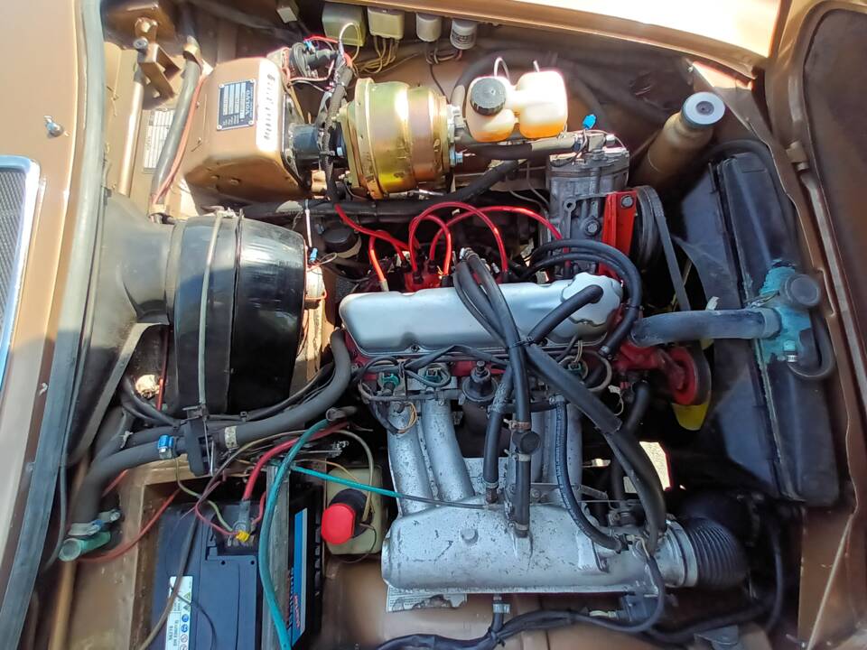 Image 37/73 of Volvo 1800 ES (1972)