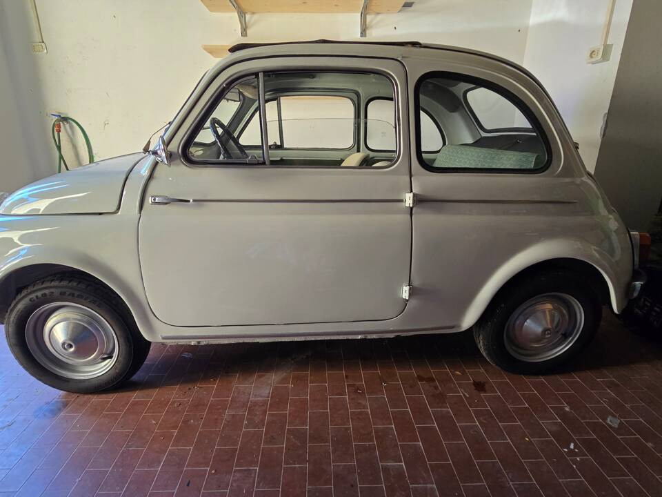 Image 2/8 of FIAT 500 D (1964)