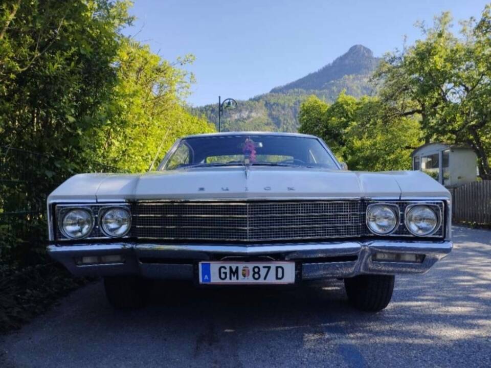 Image 5/23 of Buick Le Sabre Coupe (1966)