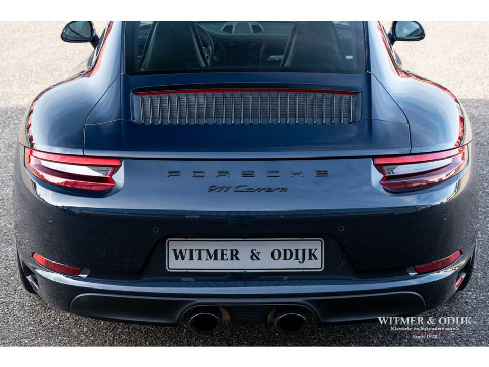 Immagine 13/31 di Porsche 911 Carrera (2018)