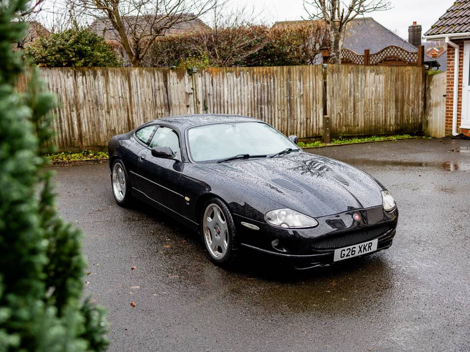 Afbeelding 10/50 van Jaguar XKR (1998)