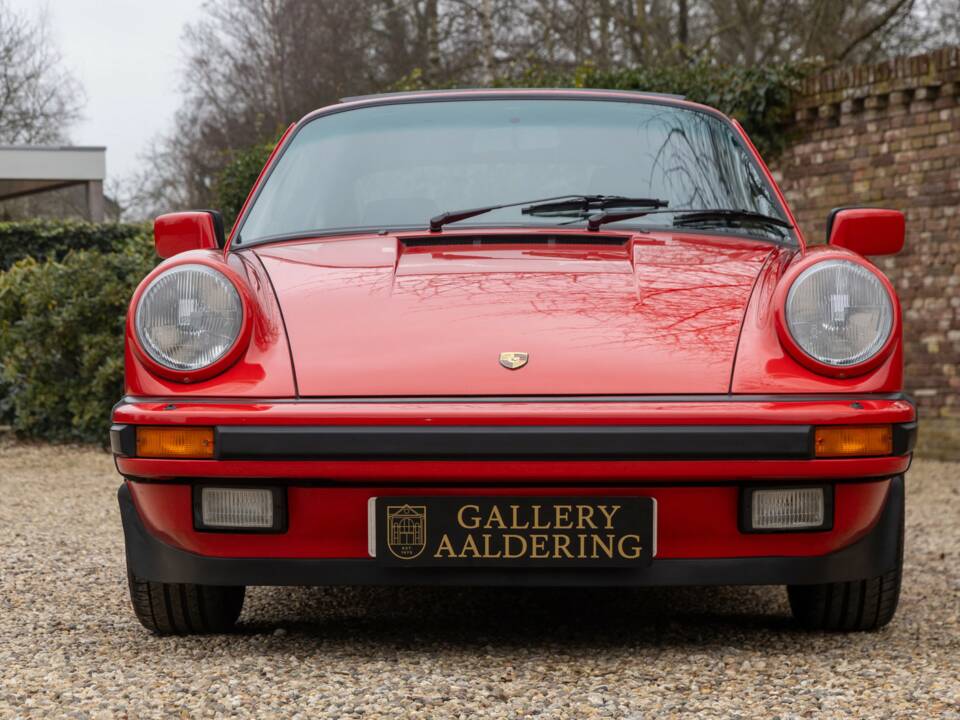 Bild 20/50 von Porsche 911 Carrera 3.2 (1988)