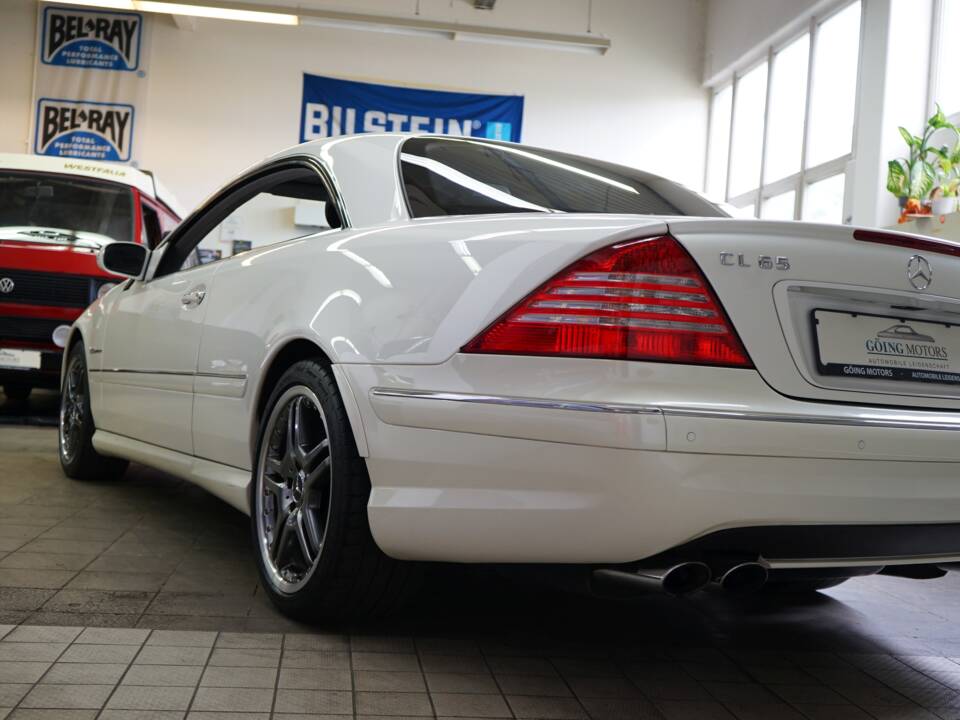 Image 10/37 of Mercedes-Benz CL 65 AMG (2005)