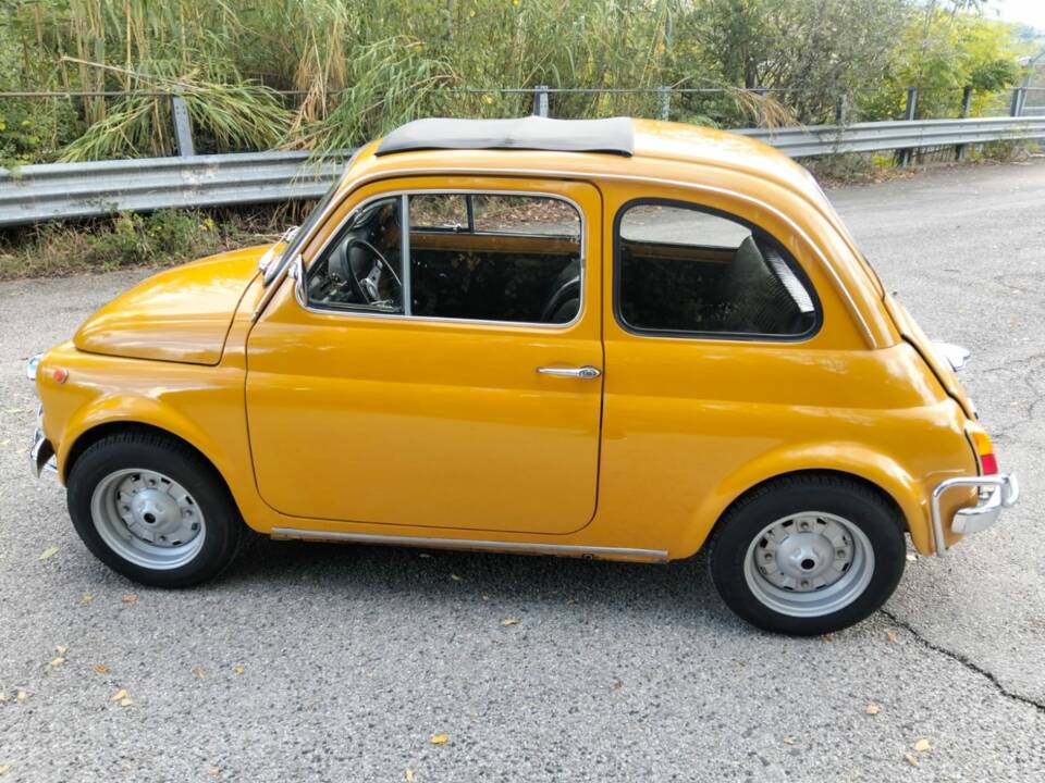 Image 28/33 of FIAT 500 L (1970)