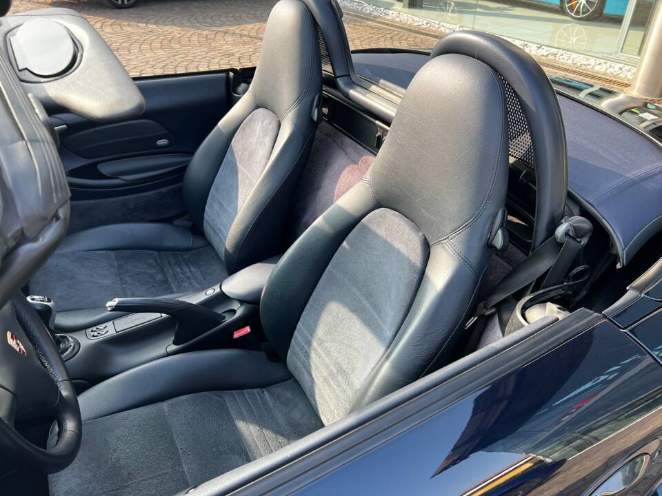Image 8/15 of Porsche Boxster (2004)