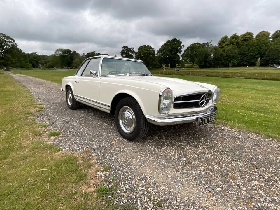 Afbeelding 16/37 van Mercedes-Benz 230 SL (1964)