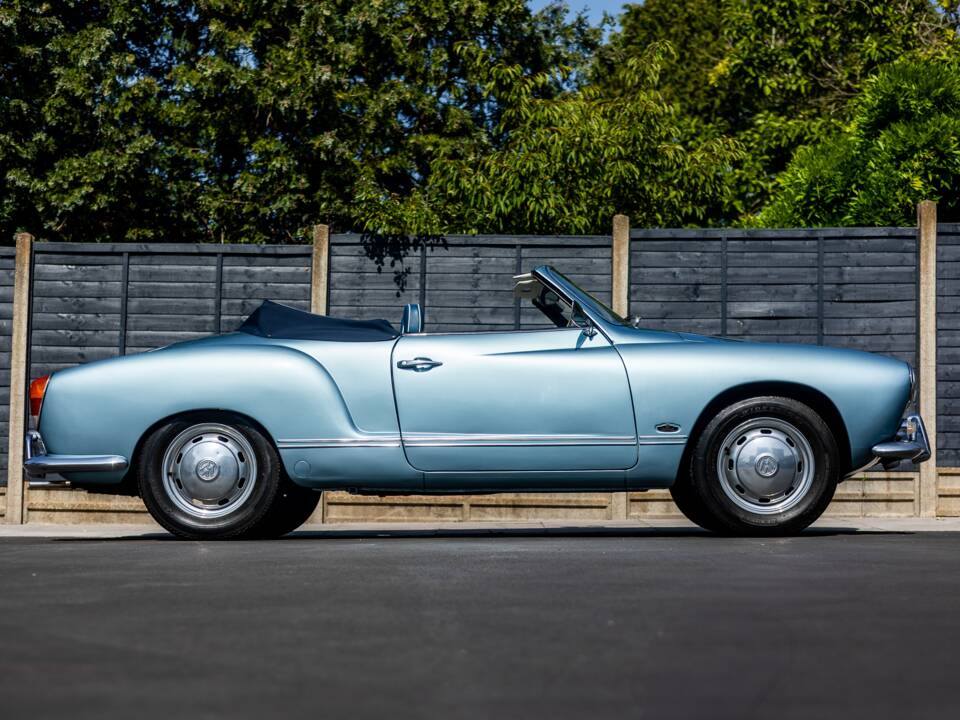 Image 2/50 of Volkswagen Karmann Ghia 1500 (1971)