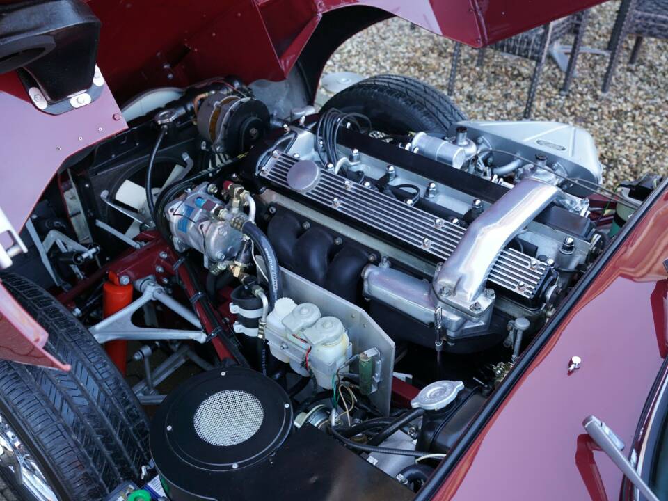 Imagen 4/50 de Jaguar E-Type 3.8 "Lightweight" (1968)