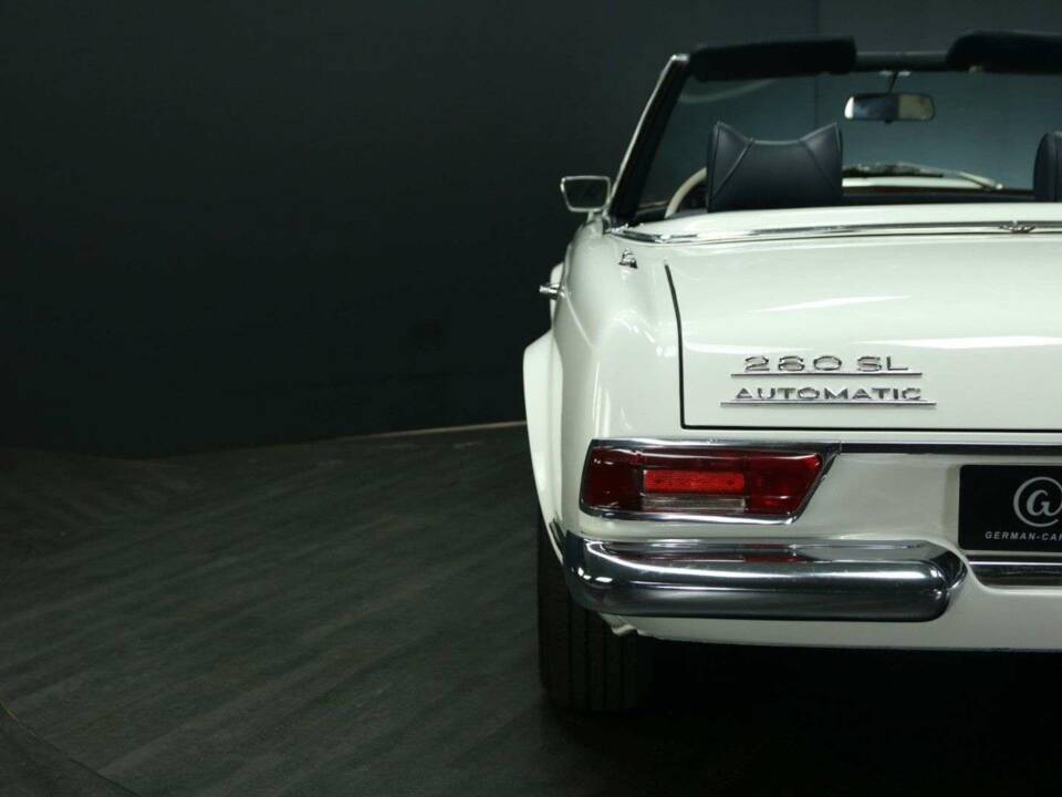 Immagine 32/50 di Mercedes-Benz 280 SL (1968)