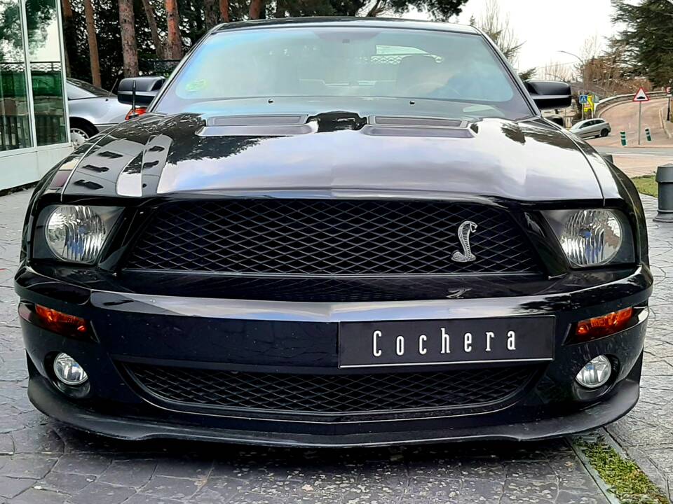 Image 2/27 of Ford Mustang Shelby GT 500 (2007)