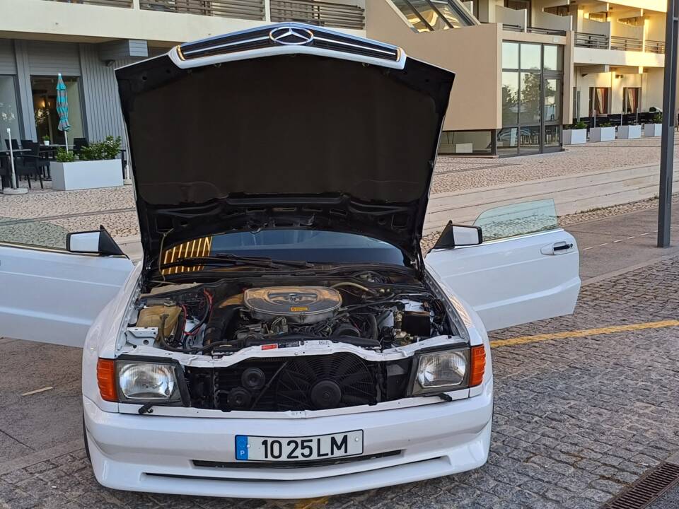Image 33/65 of Mercedes-Benz 380 SEC (1985)