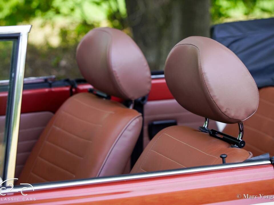 Bild 33/56 von Volkswagen Käfer 1303 &quot;Champagne Edition&quot; (1978)