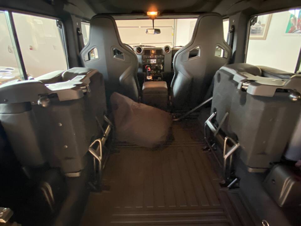 Afbeelding 28/43 van Land Rover Defender 90 Works V8 &quot;70th Edition&quot; (2018)