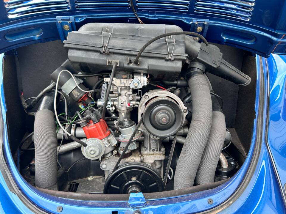 Bild 23/47 von Volkswagen Käfer 1303 LS (1979)