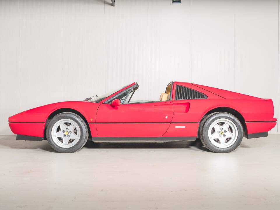 Bild 7/43 von Ferrari 328 GTS (1985)