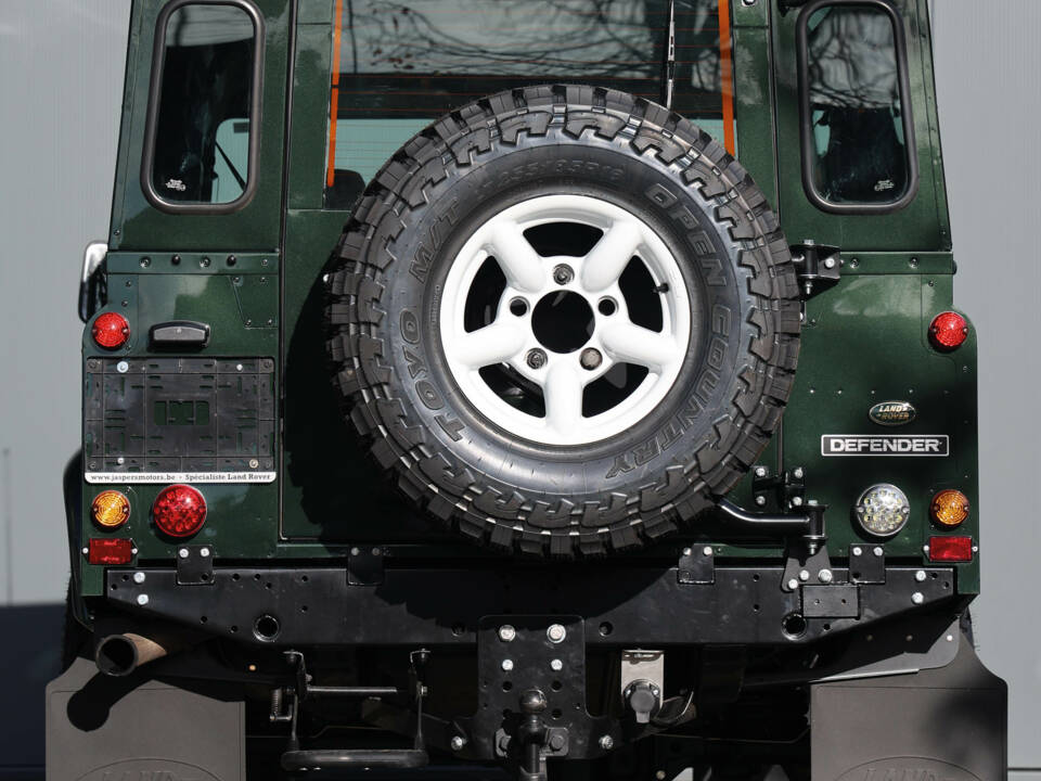 Immagine 23/34 di Land Rover Defender 110 (2000)