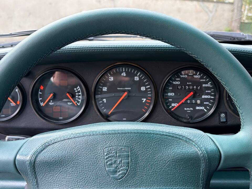 Afbeelding 17/73 van Porsche 911 Carrera 4 (1995)