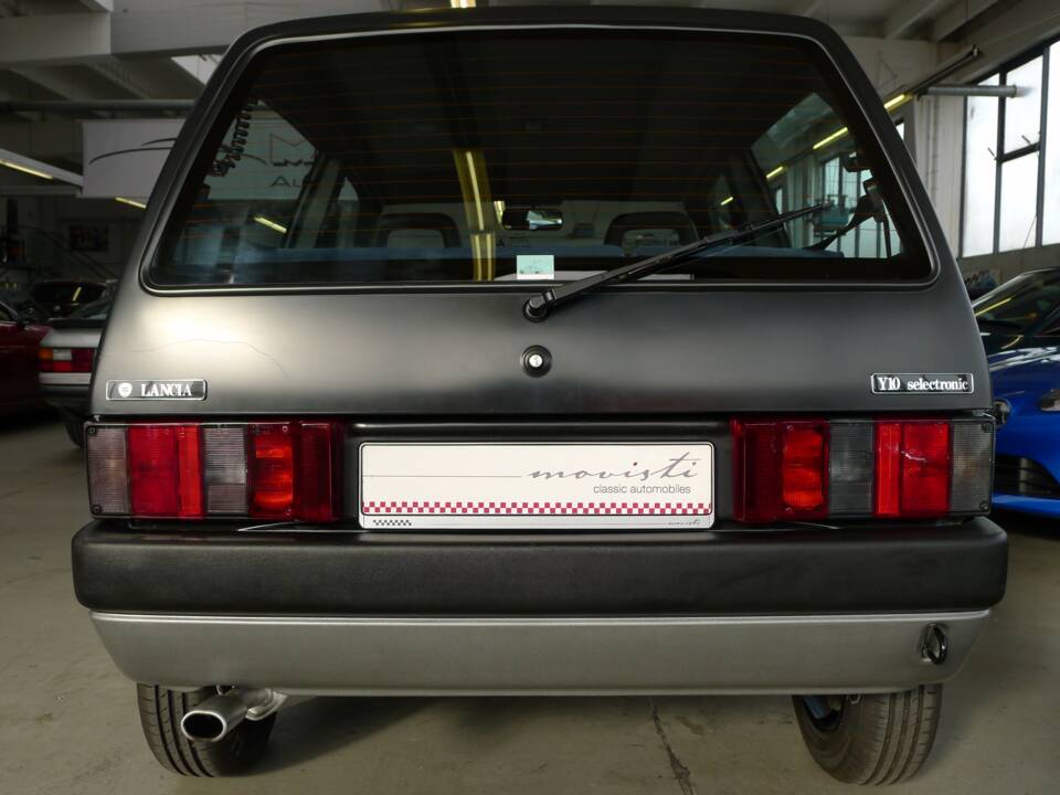 Image 25/39 de Lancia Y10 LX I.E. (1991)