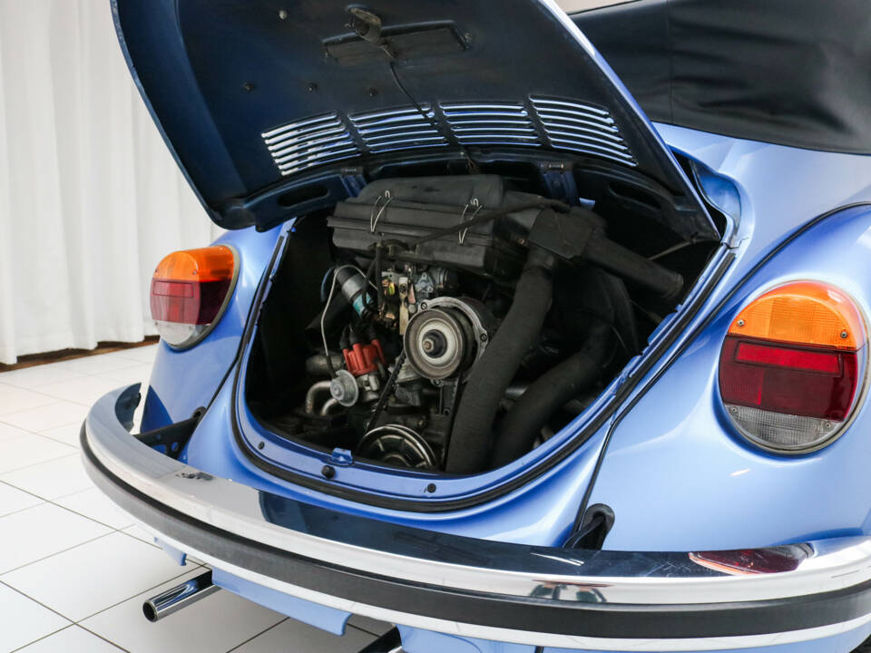 Bild 17/19 von Volkswagen Käfer 1303 LS (1978)