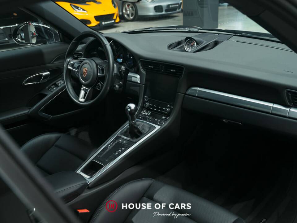 Imagen 16/23 de Porsche 911 Carrera (2017)