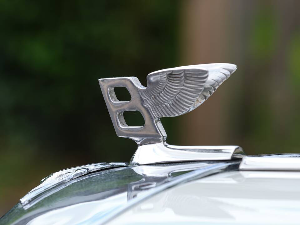 Image 13/48 of Bentley S 3 Continental Flying Spur (1963)