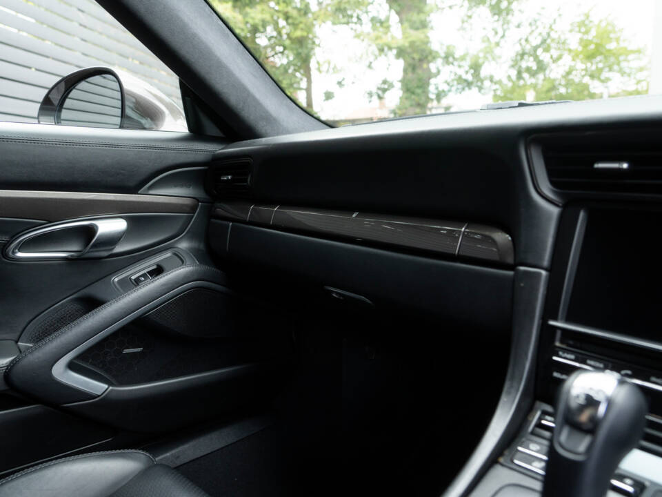 Imagen 31/51 de Porsche 911 Turbo (2014)
