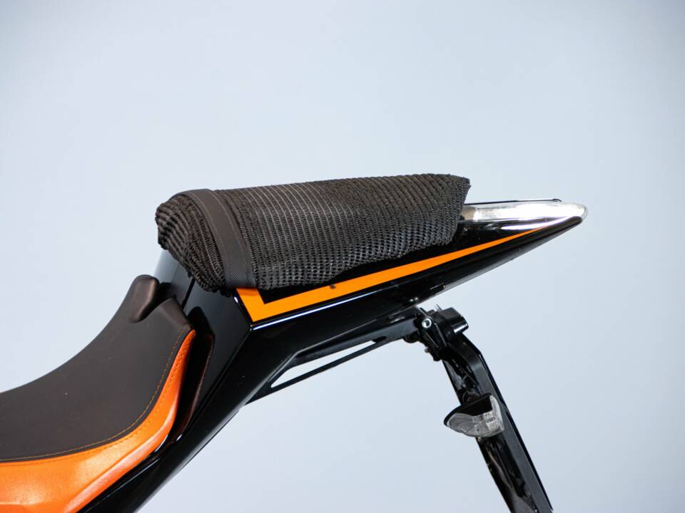 Bild 49/50 von KTM DUMMY (2011)