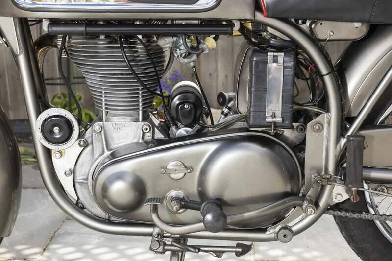 Image 6/40 of Norton Model 30 International (1957)