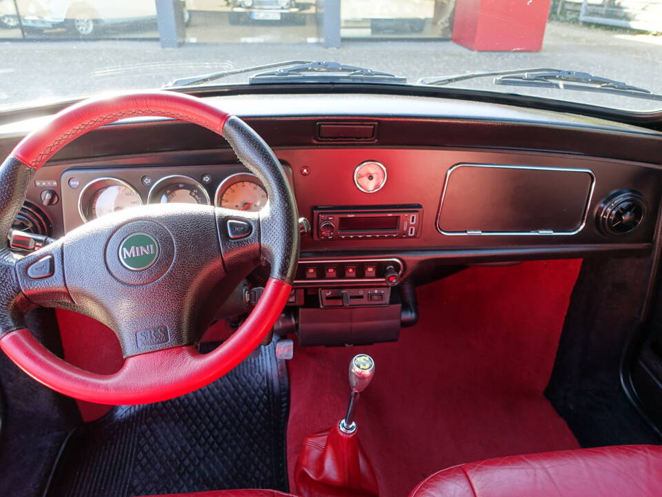 Immagine 4/9 di Mini Cooper 1.3i MPI (2000)