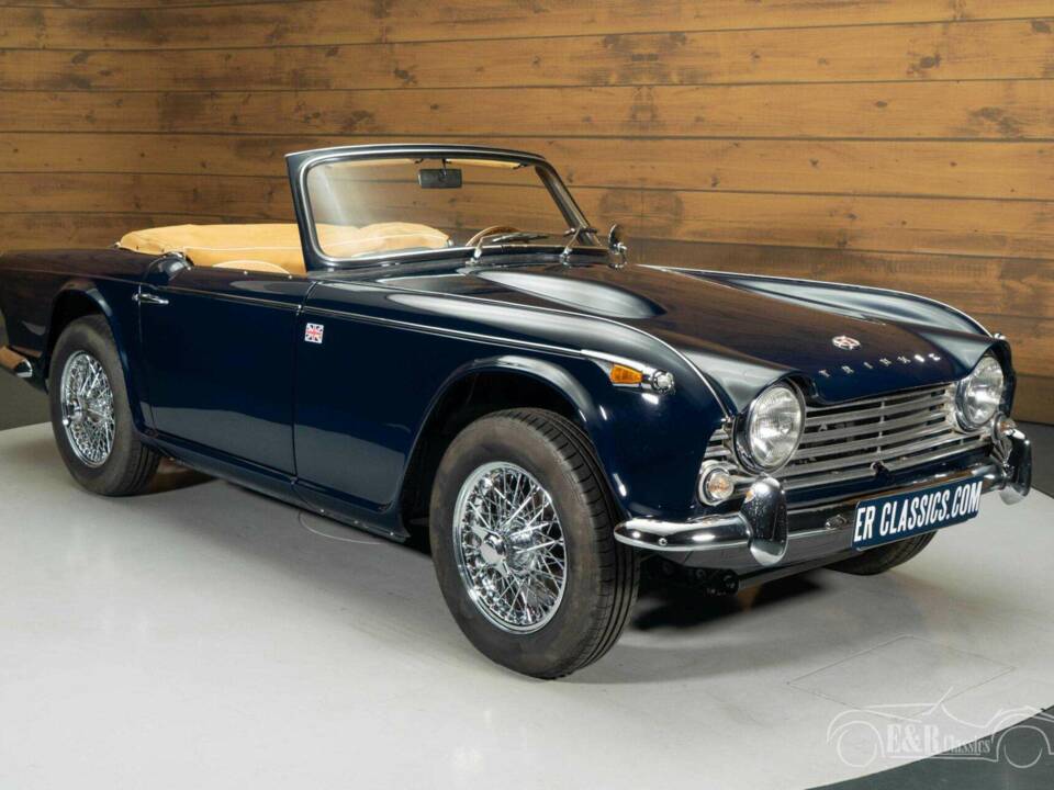Afbeelding 17/19 van Triumph TR 4A (1967)