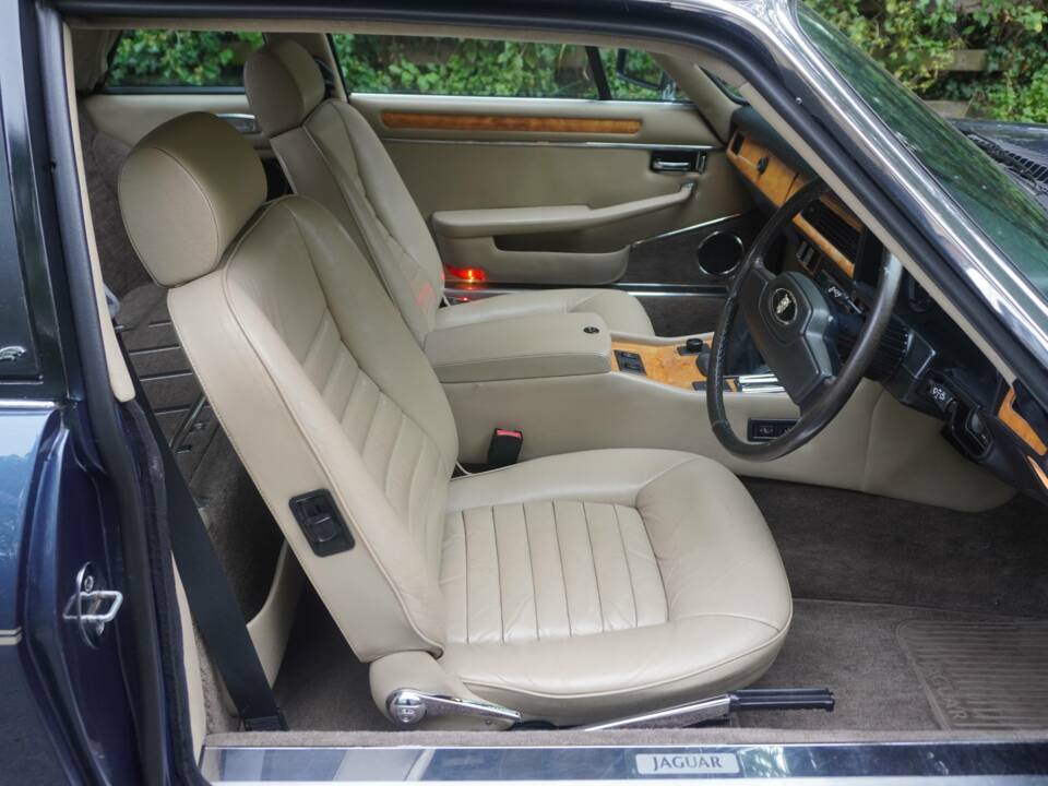 Image 9/22 of Jaguar XJ-S H.E. (1987)
