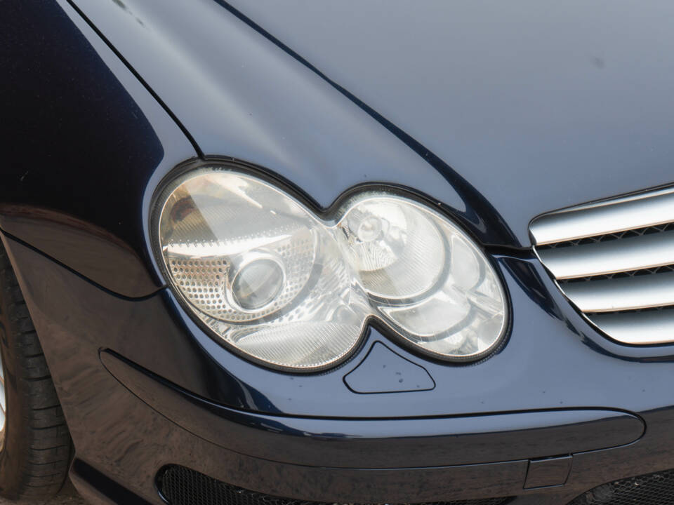Bild 8/50 von Mercedes-Benz SL 55 AMG (2004)