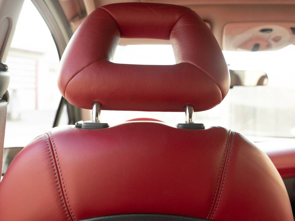 Image 19/41 of Mercedes-Benz A 160 "F1 Häkkinen Edition" (1999)