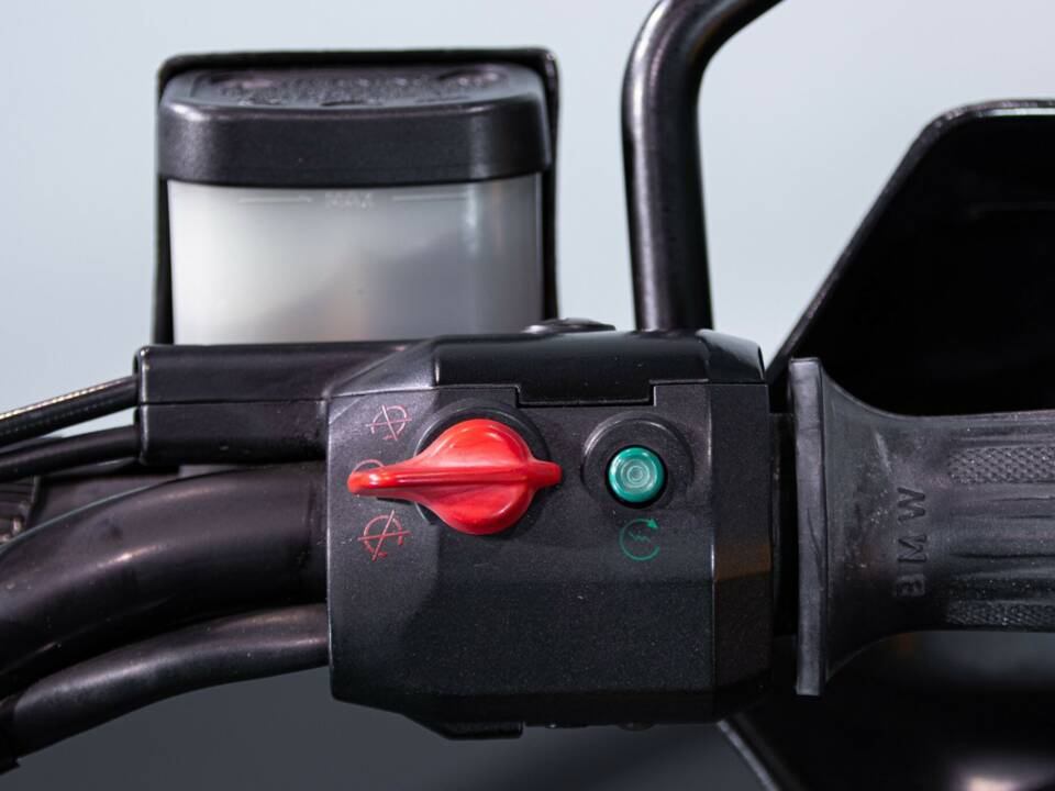 Image 35/50 of BMW DUMMY (1988)