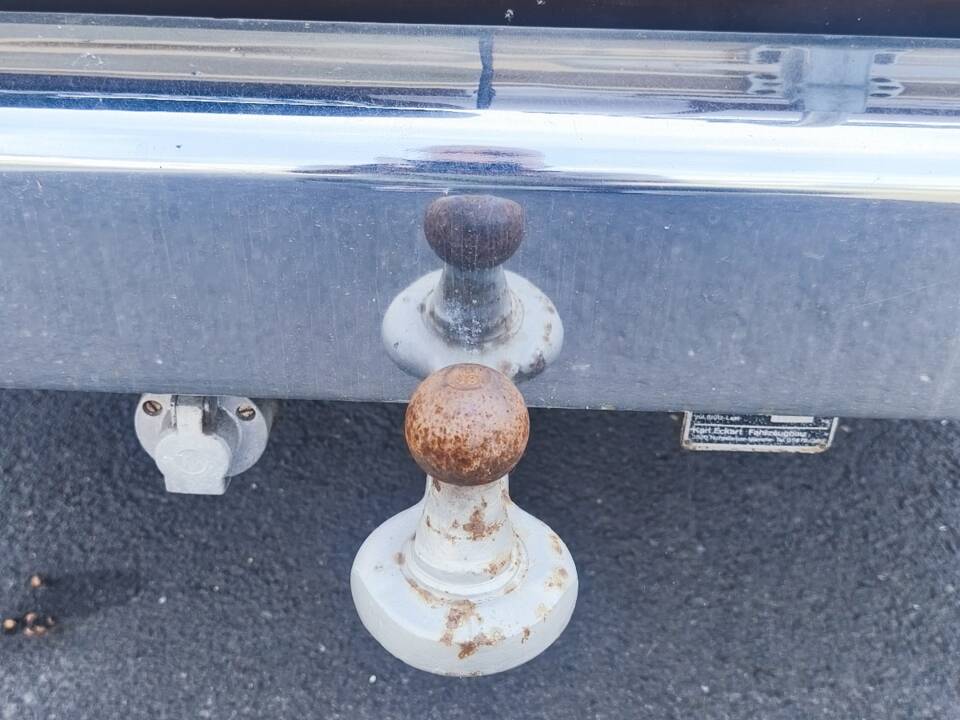 Immagine 132/143 di Dodge B 200 Sportsman (1978)