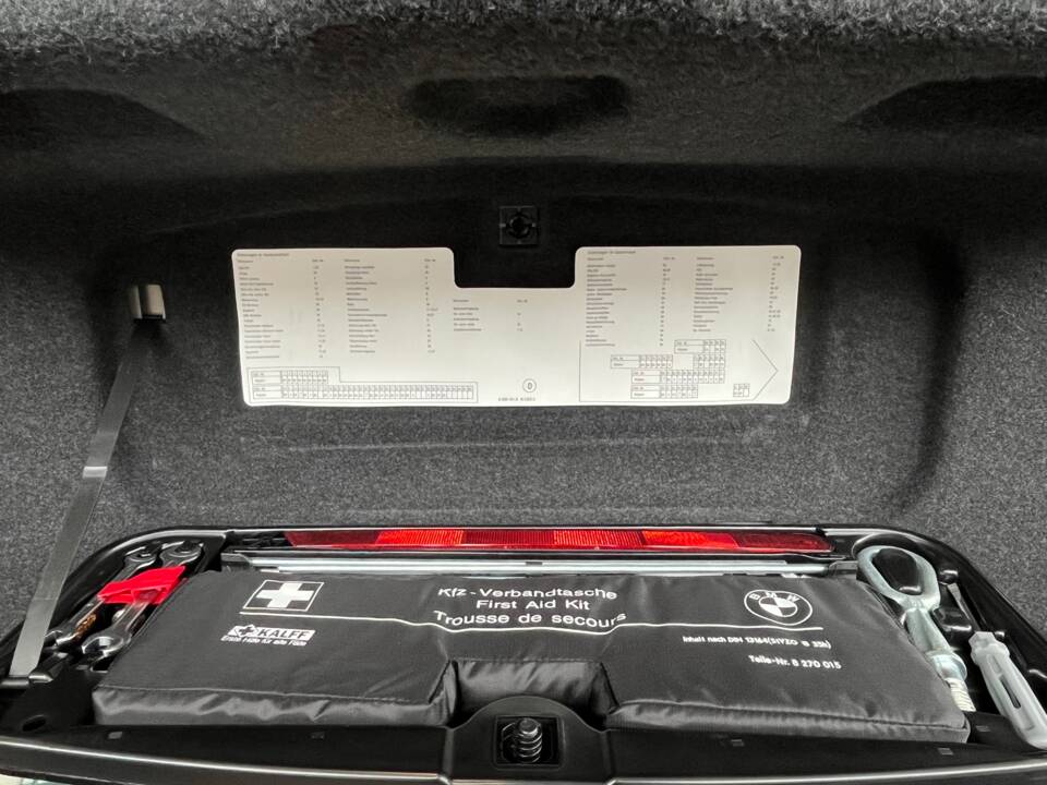 Afbeelding 16/38 van BMW 530i (2003)